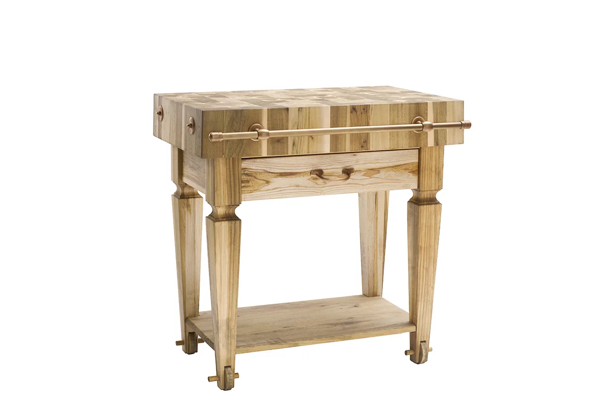 Freestanding chopping board with wheels