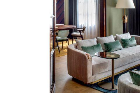 REA Sofa - Image 6