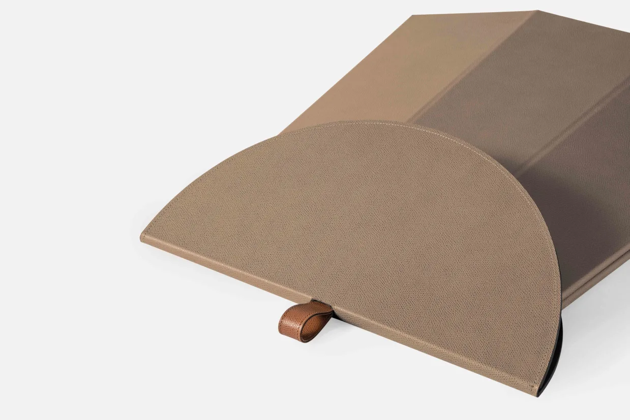 Aile folding table - Image 6